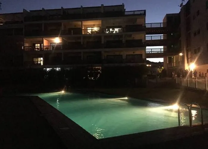 Standing Piscine Vue Porto-Vecchio (Corsica)